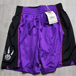AUTHENTIC Toronto Raptors Shorts Men's NEW Size Medium Fits Like A Large Throwba